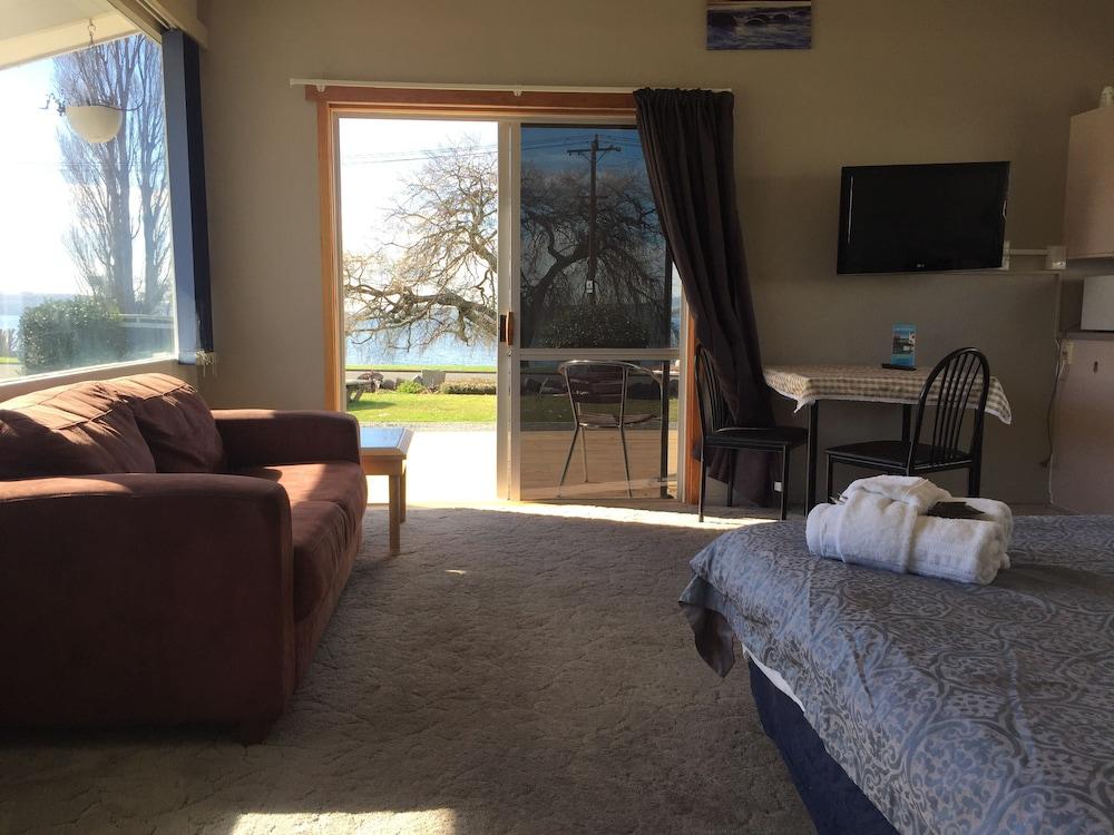 Jack & Di'S Lakefront Motel ロトルア エクステリア 写真