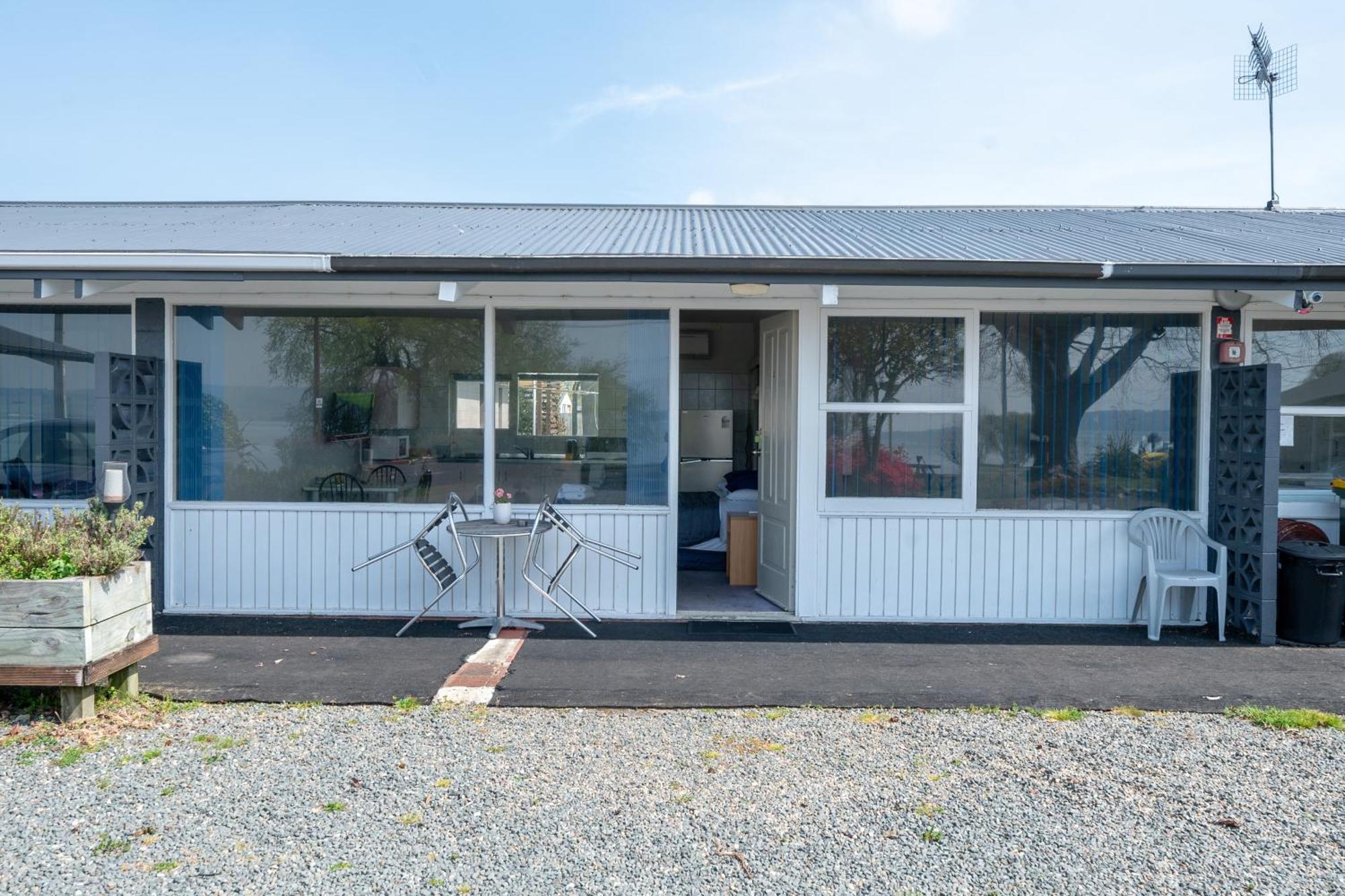Jack & Di'S Lakefront Motel ロトルア エクステリア 写真